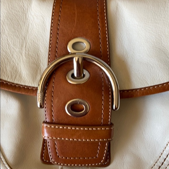 Coach leather shoulder **last week available** - Picture 5 of 14
